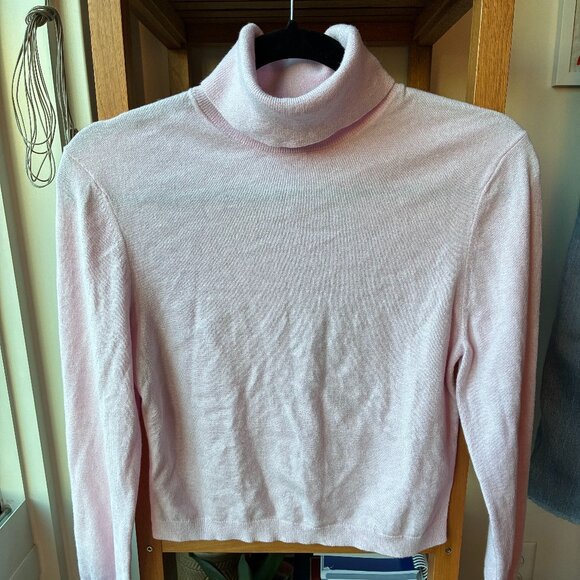 Express NWT Pink Airy Soft Turtleneck Cropped Sweater - Size M - Picture 6 of 10